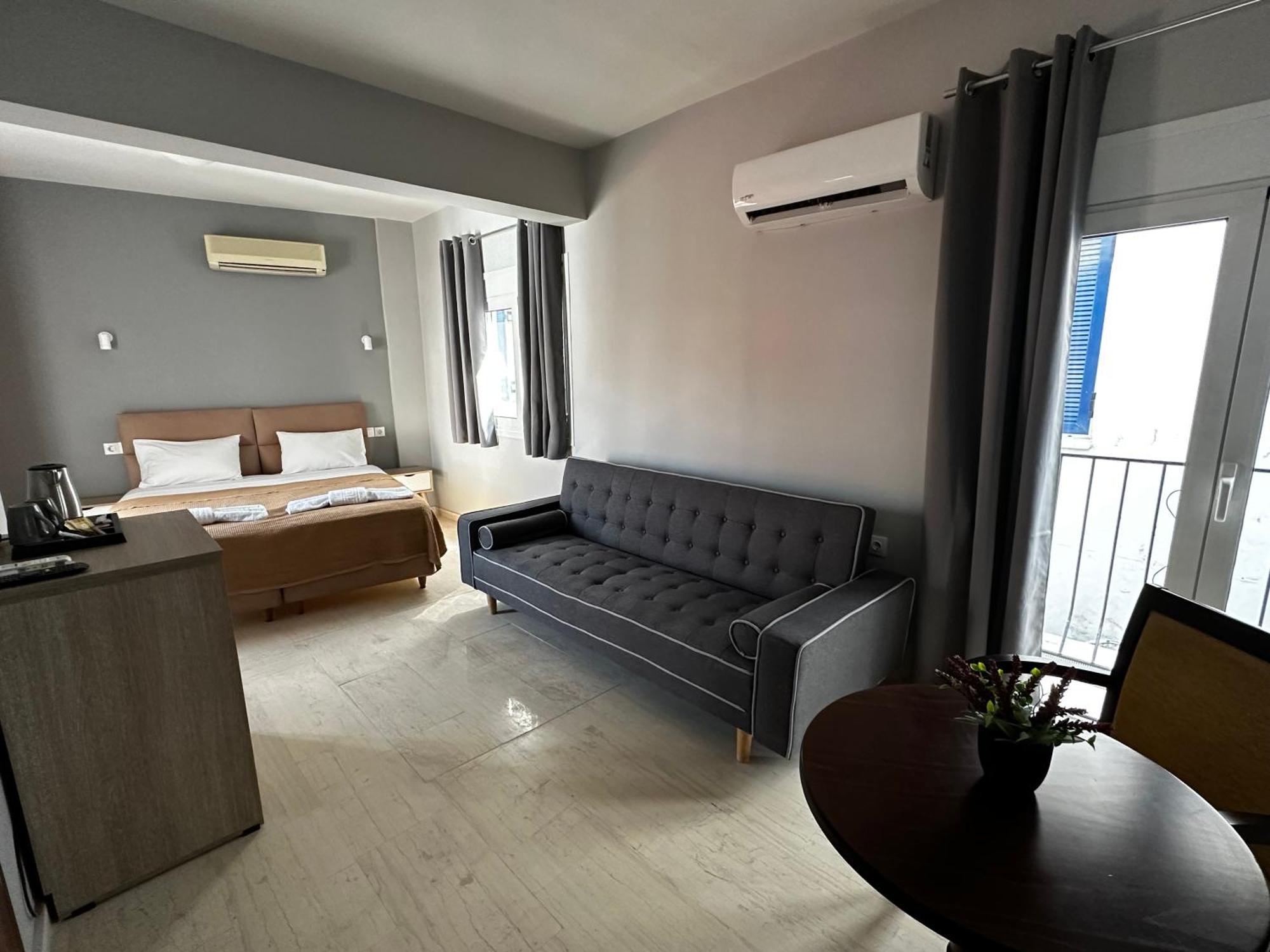 Skiathos Hills Studios ภายนอก รูปภาพ