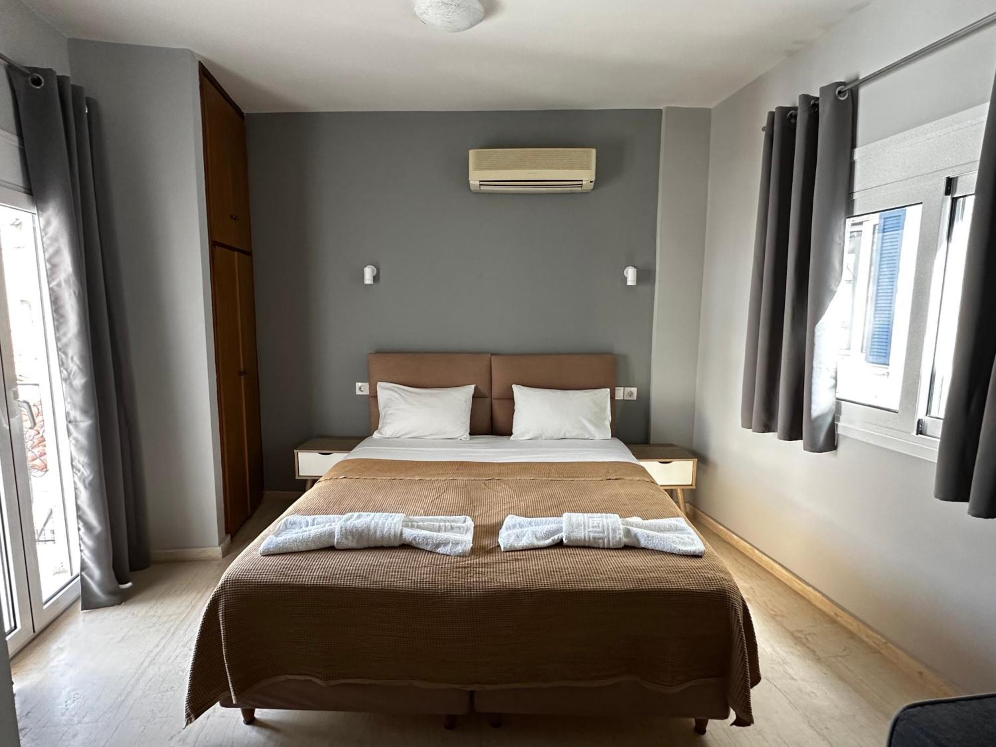 Skiathos Hills Studios ภายนอก รูปภาพ